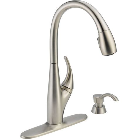 Single Handle Pull-Down Kitchen Faucet (with soap Dispenser)